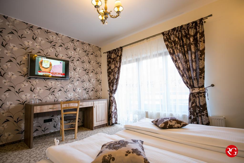 Pensiunea Royal Spa Πιάτρα Νέαμτς Δωμάτιο φωτογραφία