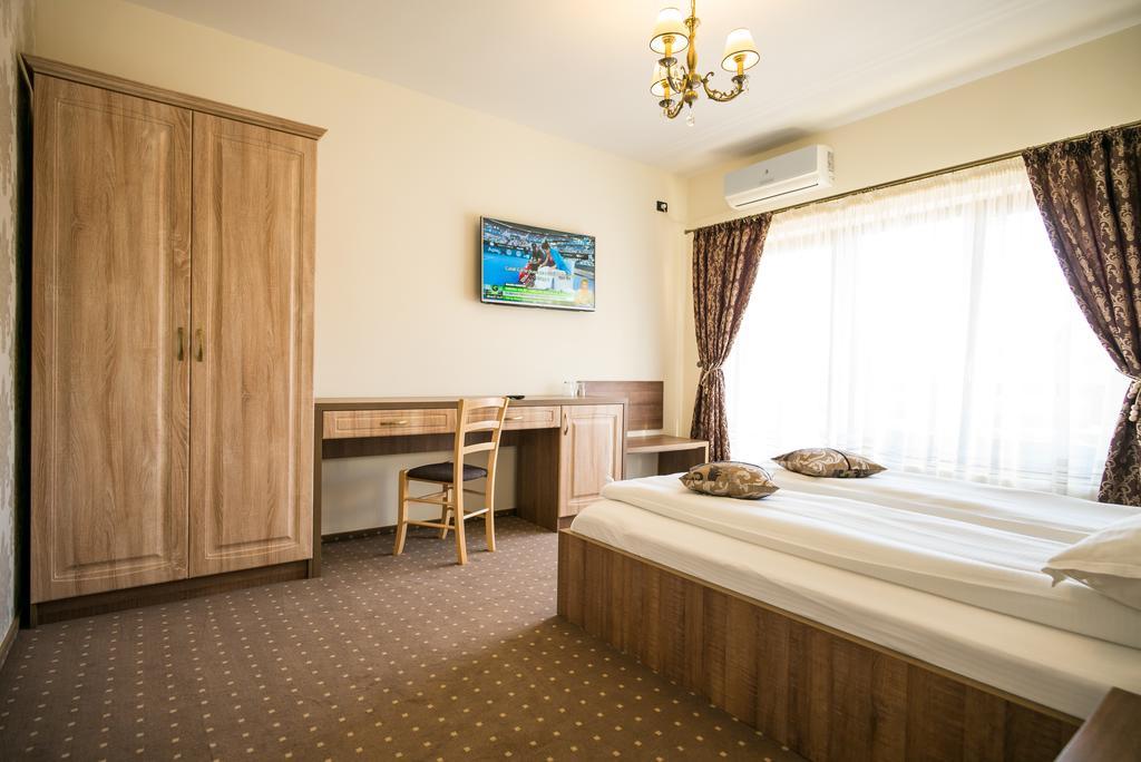 Pensiunea Royal Spa Πιάτρα Νέαμτς Δωμάτιο φωτογραφία